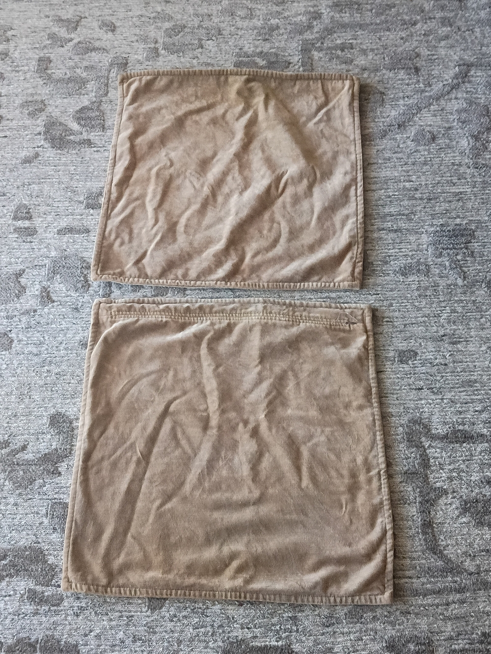 Pottery Barn Set of 2 Decorative Pillow Covers 20" x 20" Cotton Velour Excellent